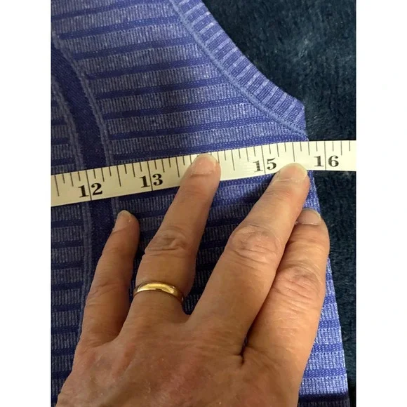 Lululemon Racer Back Tank Top‎ Women's Size 6 (Q15) - Picture 4 of 7